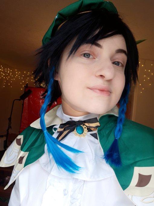 1 pic. Venti is a slut.

#GenshinImpactcosplay #genshinimpactnsfw #GenshinImpact #twink https://t.co