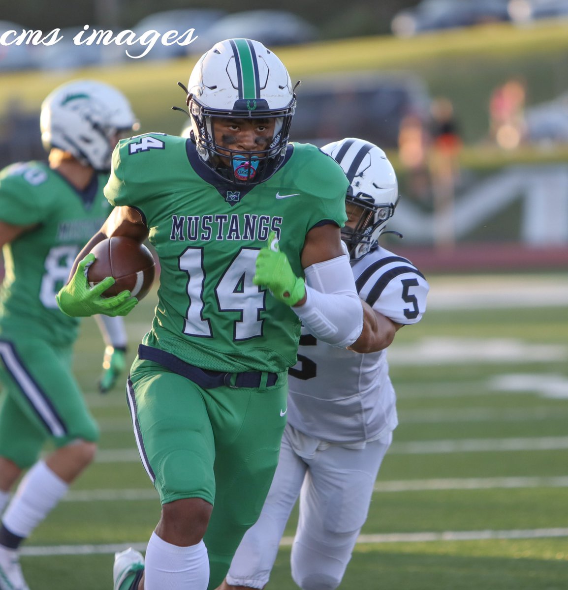 ChrisSchmitz168's tweet photo. “Gnarly Horse”
Marquette Mustangs grind out a tough home win tonight, defeating the Lafayette Lancers 21-14 in a Mayor’s Cup rivalry game! @MarquetteStangs @MarquetteFootbl @YourDailyStang @GSV_STL @scoreboardguy  @stlhssporttalk @missouri_sports #FridayNightLights #stlprep🏈 https://t.co/5nnjBxoTcc