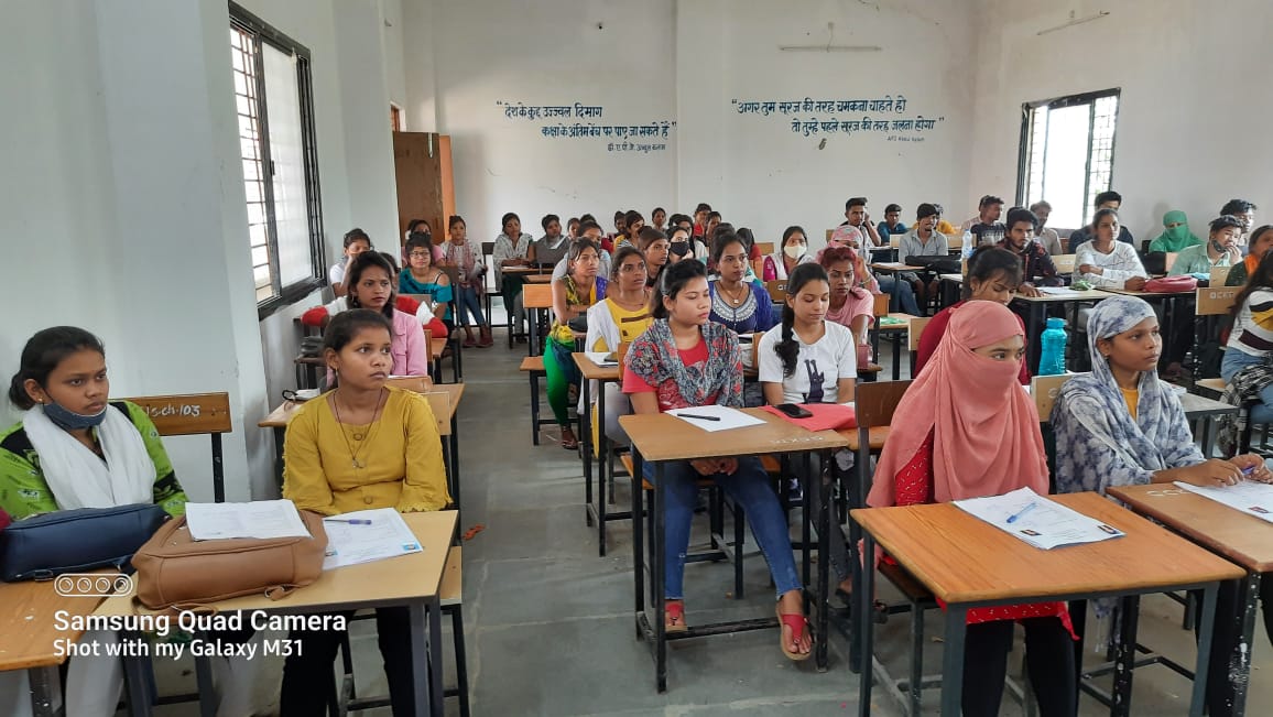 FoundationTaru's tweet photo. Hi everyone, It's our pleasure to share that Taru Foundation has established a Skill Training Institute at MDP College Katghora, #aspirationaldistrict #Korba, #chhattisgarh. #community #training #skillindiamission #skillsdevelopment #MMKY
https://t.co/TWSr0B93wf https://t.co/ONb6itEGcG