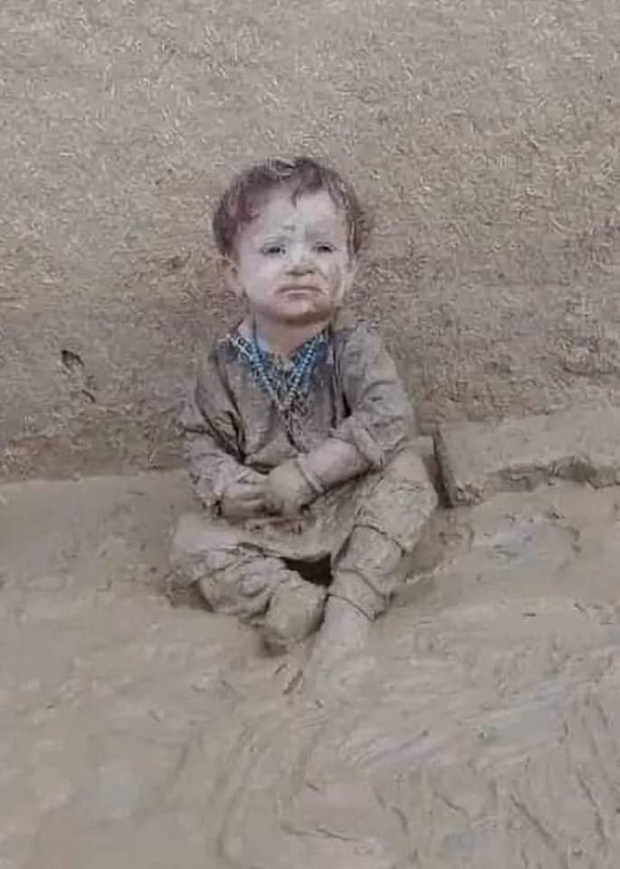 HusnahAbbasi's tweet photo. ٹھاٹھے مارتے طوفان سے حضرت نوح علیہ السلام کی کشتی کو محفوظ رکھنے والے کریم ربِ کائنات تجھے تیری خدائی کا واسطہ ہم بے کس و بے بس ہیں اِن لوگوں پر اپنا رحم فرما 🤲 آمین

#FloodReliefFund2022 https://t.co/Pf0Tlv74sJ