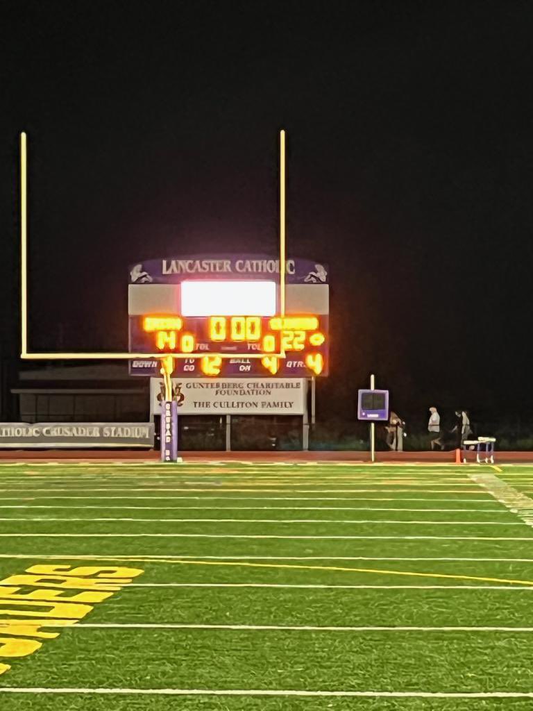 CoachNLeonard's tweet photo. 1-0 💜💛
@LancCatholicFB https://t.co/M3UpmbLIS9