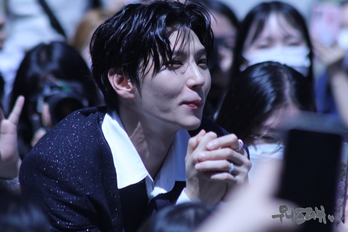 RADIANT_VIXXLEO's tweet photo. 220827 음중 미팬 preview 

��ฺ(〃▽〃)✿ฺ~
#LEO #레오 #택운 #정택운 #Losing_game https://t.co/zNsgaARYjb