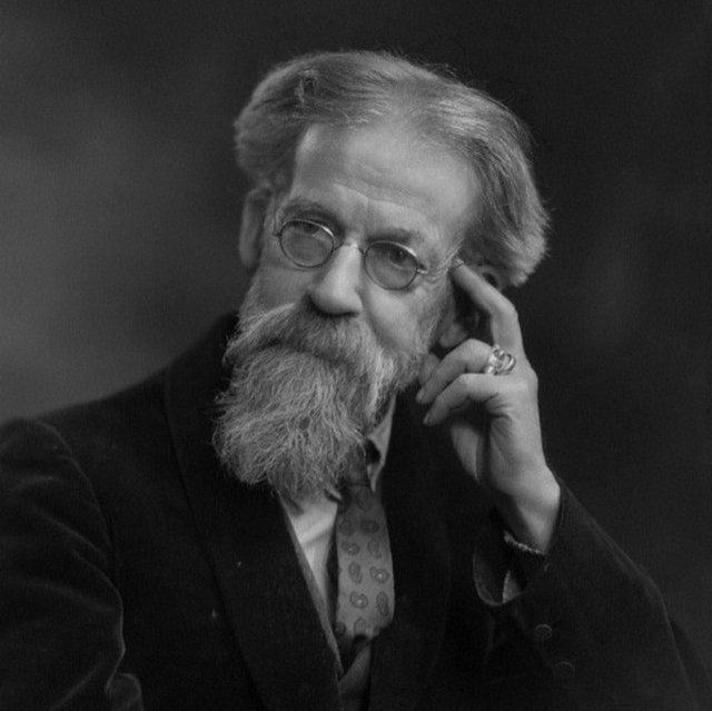 CitiesQuestion's tweet image. A town planner, sociologist, biologist, botanist, ecologist and conservationist - what's his name?

#questionofcities #GuessThePersonality #cityquestions