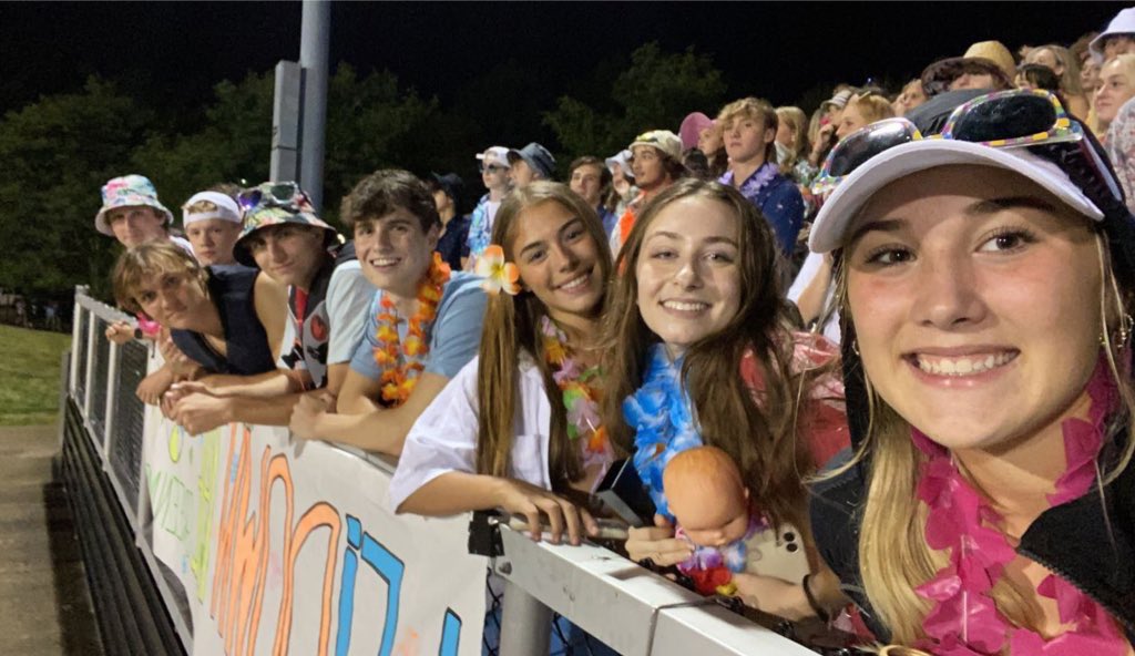 _delaneykeith's tweet photo. Another W for the Beavs!! We are so thankful for everyone who made this a great experience! #2-0 #beavsontop #1studentsection @BeaverCentral @Riverside_athl https://t.co/aUnXuhS7e1