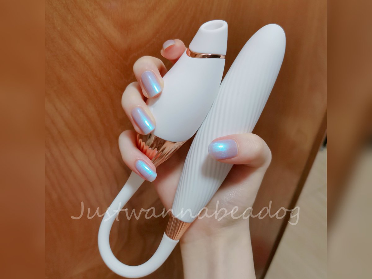 幹！
剛才在玩的時候
吸豆豆的玩具沒電了！
還好我還有其他玩具！！
꒰ঌ( ⌯' '⌯)໒꒱ https://t.co/akMxnBtmhS
