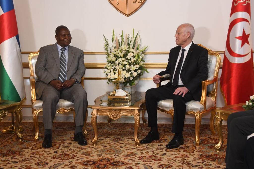FA_Touadera's tweet photo. Je viens d'arriver à #Tunis pour prendre part du 27 au 28 août au sommet de la #TICAD 8.
Cette occasion me permettra de discuter des questions du #développement du continent avec mes pairs africains. 

Le #Japon et l'#Afrique ont des liens historiques de #coopération et d'amitié. https://t.co/JOHv1AQ25A