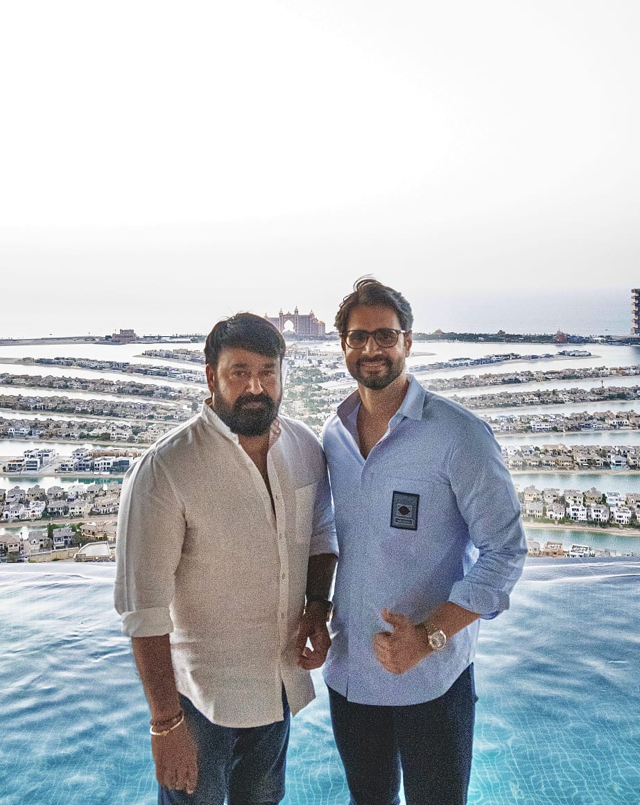 taran_adarsh's tweet photo. MOHANLAL TO STAR IN MULTI-LINGUAL FILM 'VRUSHABHA'... @Mohanlal will essay the principal role in #Vrushabha - a high octane father-son drama - which will be shot in #Malayalam and #Telugu and dubbed in #Tamil, #Kannada and #Hindi... Film is scheduled to go on floors in May 2023. https://t.co/Ha7i6vJJN1