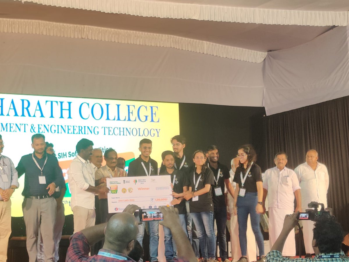 Adityabobde19's tweet photo. Guess who won SIH 2022
#SIH2022 #PMModiAtSIH #InnovationSeAtmanirbharBharat
 
@narendramodi @PMOIndia
@EduMinOfIndia @mhrd_innovation @AICTE_INDIA @dpradhanbjp 
@ghrce_nagpur https://t.co/fQ9mtwnfk5