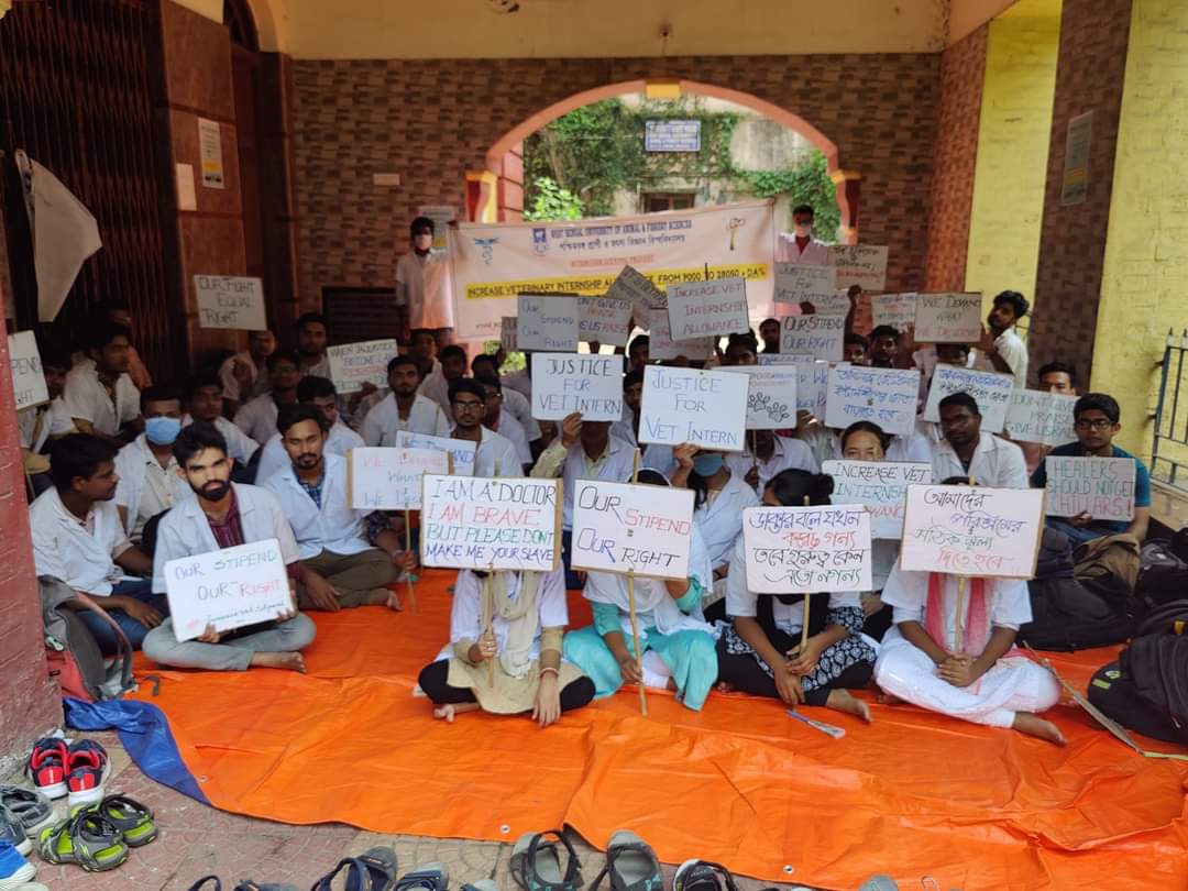 Internship allowance of the veterinary interns devoted towards their work for the sake of benefits of livestock across the country must be increased.
#increase_wb_vet_stipend
<a href="/MamataOfficial/">Mamata Banerjee</a> <a href="/SwapanDebnath98/">Swapan Debnath</a> 
<a href="/AITCofficial/">All India Trinamool Congress</a> <a href="/atul1chaturvedi/">atul chaturvedi</a> @Murugan_MoS <a href="/Dept_of_AHD/">Dept of Animal Husbandry & Dairying, Min of FAH&D</a> <a href="/presidentVCI/">Dr. Umesh C Sharma</a>