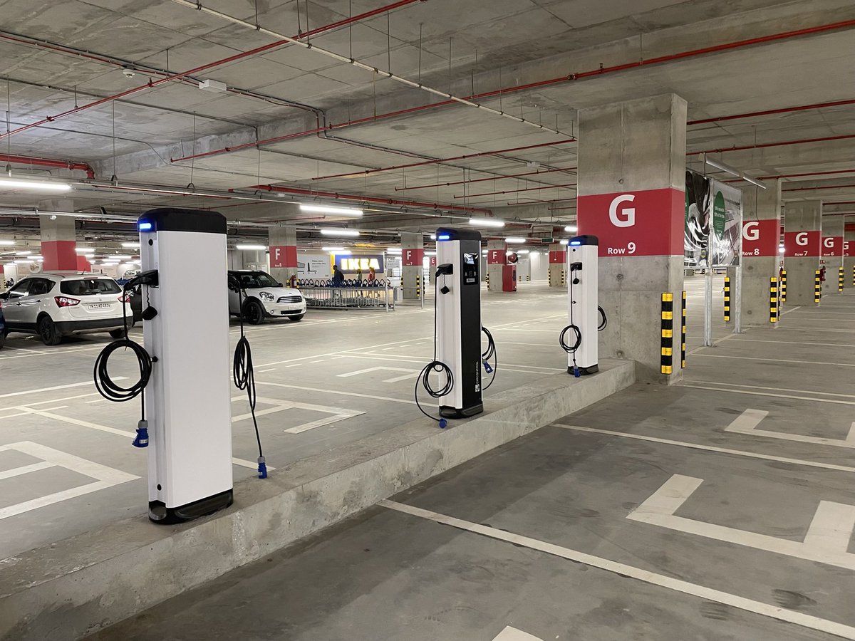 jamesgodber's tweet photo. Please HELP: If you are in #Bangalore and have an EV charging point in your office or home building, please share a photo. @IKEAIndia and @Decathlon_India are leading the way, but there must be many more. @BMTC_BENGALURU @mdbescom #GreeningKarnataka #cleanenergy #ElectricVehicles https://t.co/q0f9Umaqje