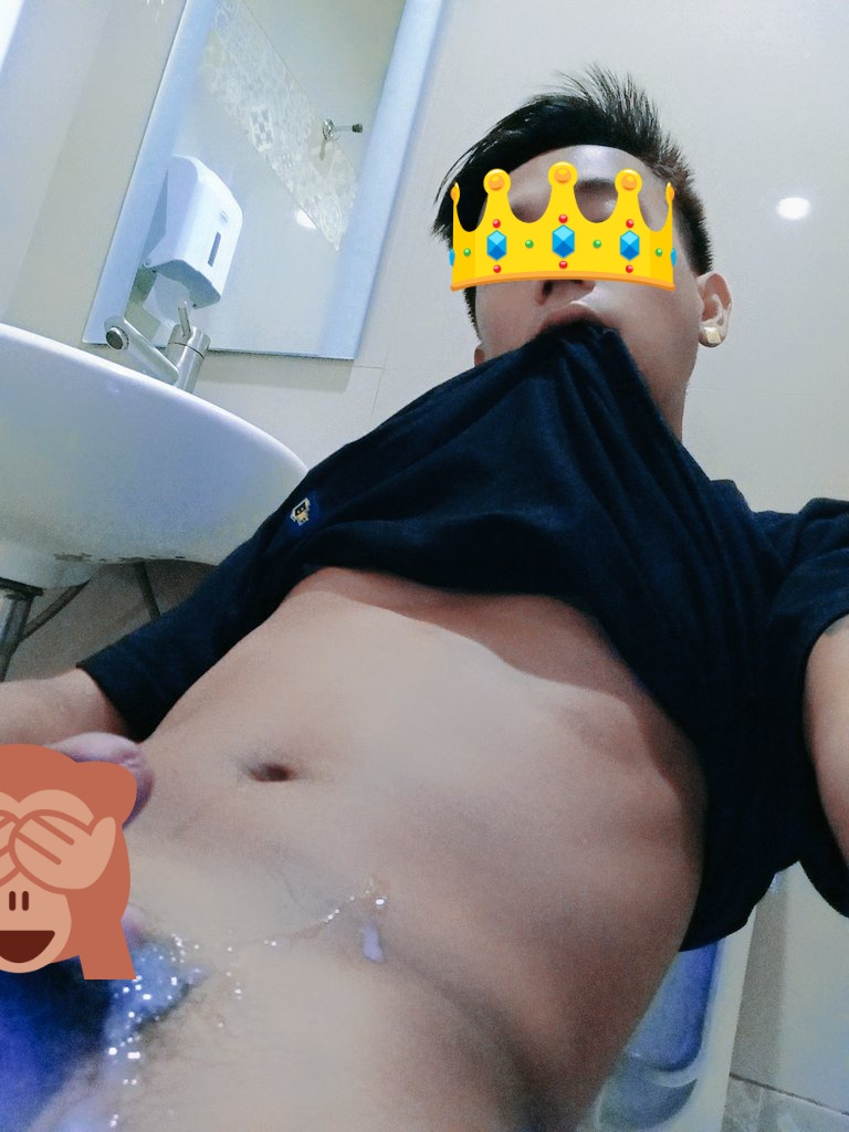 clarenc40226159's tweet photo. Looking for fallowers 🌈🌈🌈
#soontobealter https://t.co/7MlLae8IKl