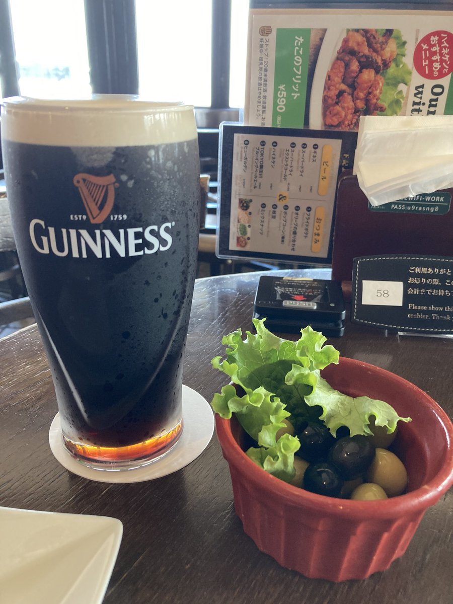 usarinn's tweet photo. 転職しても
定期に通ってる　日本橋の歯医者さん
帰りは　もちろん
1パイント✨
ハッピーアワー✨ https://t.co/3NY4R5oZH7