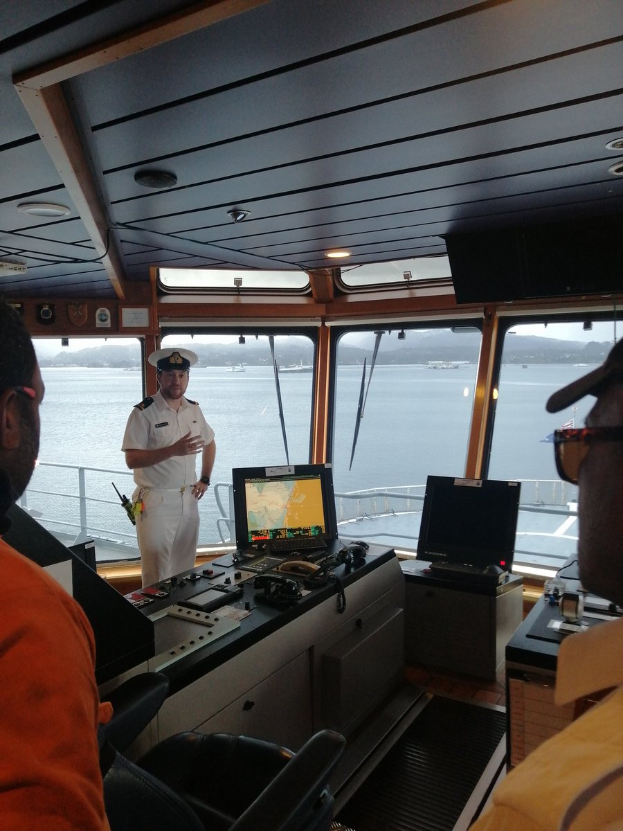 sofstar78's tweet photo. #HMNZSManuwanui saturday afternoon tour on board this multi-role offshore support vessel #hydraulicsurvey #divingsupport https://t.co/78uY5rZs2y