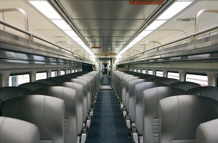 JipeTrains's tweet photo. The #Horizon is a type of #singlelevel intercity #railroad passenger car used by #Amtrak, the national rail passenger carrier in the United States. Amtrak ordered the cars to supplement their existing fleet of #Amfleet I single-level cars used on shorter distance corridor trains. https://t.co/utbhiJyCEy