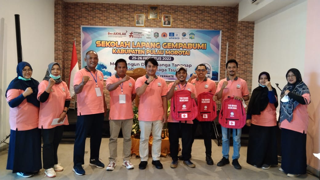 andrijay85's tweet photo. Earthquake Field School at Morotai 2022; with Local Goverment and peoples of Juanga District. https://t.co/q4FkV7OG8u