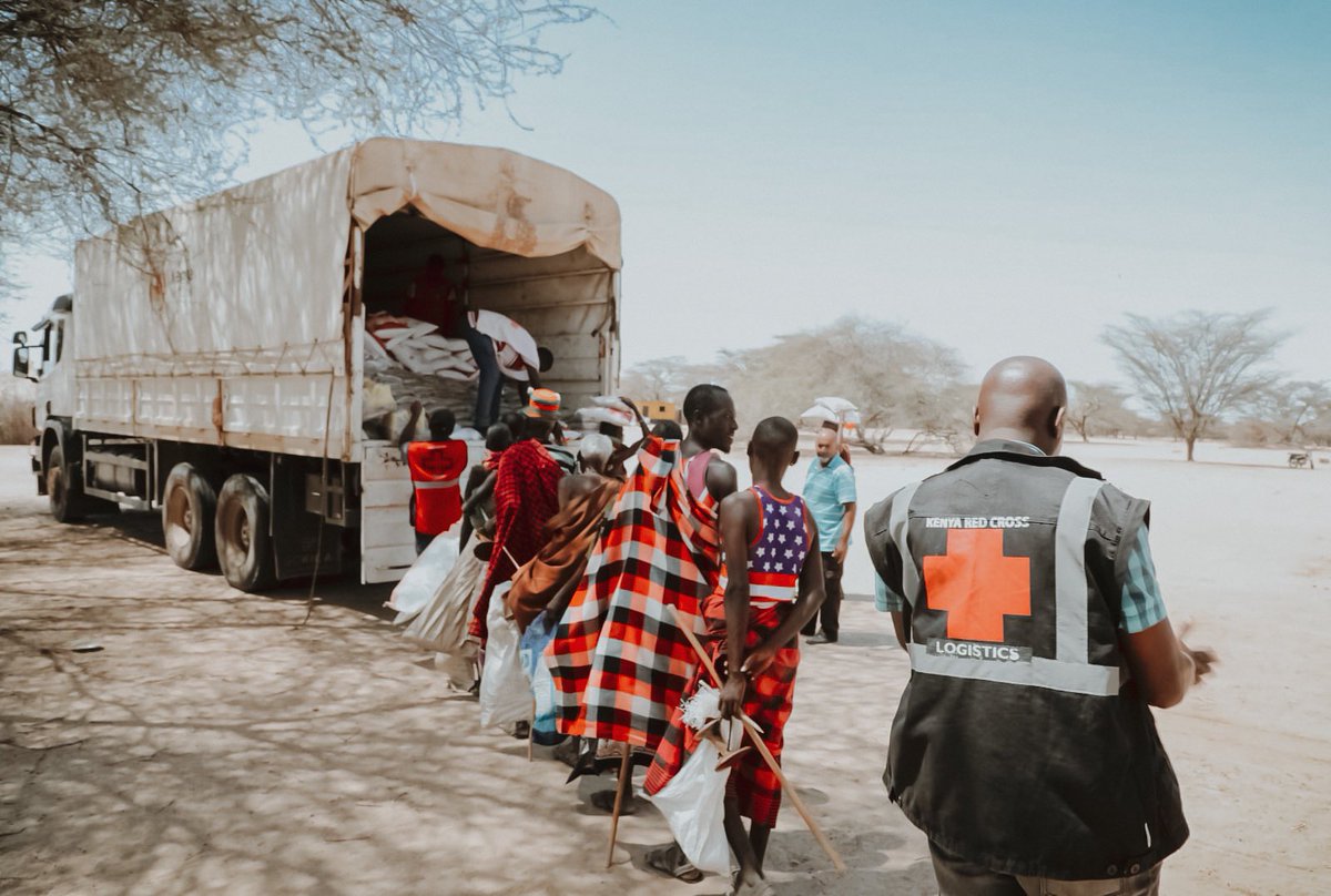 KenyaRedCross's tweet photo. The #drought still rages in all 23 arid counties with most households barely able to put one meal on the table.

Sec-Gen Dr @AshaMohammed_ led yesterday’s food distribution in Lomoputh and Kagiteitei villages in Kangatotha Ward, #Turkana.

1/2 https://t.co/4yNfozG4jg