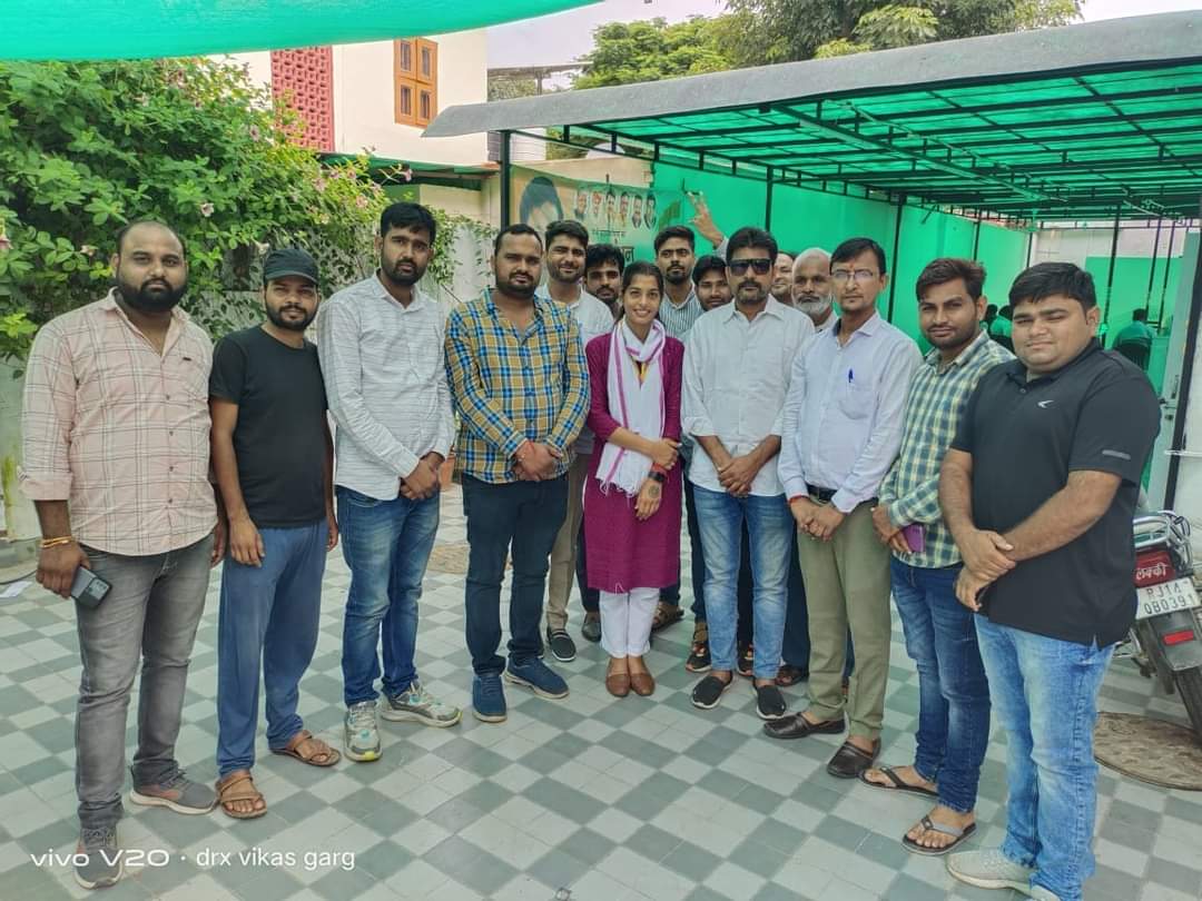 GeetLr's tweet photo. @NiharikaJorwal_ @SachinPilot @AapkaMurarilal @priyankagandhi @RahulGandhi @ashokgehlot51 @RULokendraSingh @Neerajkundan @AbhimanyuP00NIA https://t.co/i0jkxakHsM