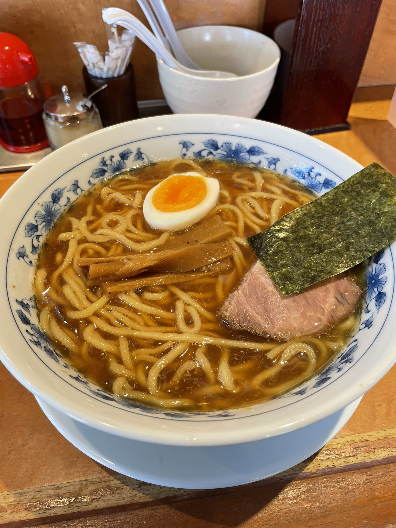 トン3 王道家柏昼の部時間切れで久しぶりの大勝軒いちぶんに 瓶ビールに中華そばをいただきました 旨し うまーみん T Co Nfcktk3f8m Twitter