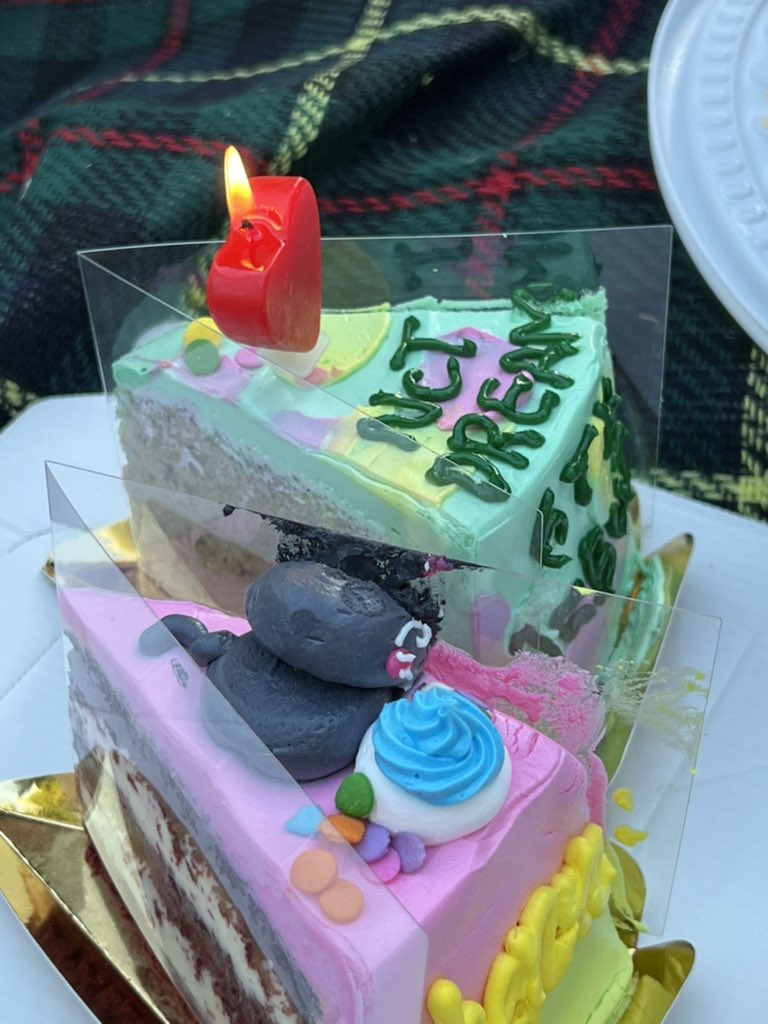 gimdolee's tweet photo. 엔시티드림 육주년 축하드립니다
영원하길 .....🫶🏻 https://t.co/M4I50jSSmx