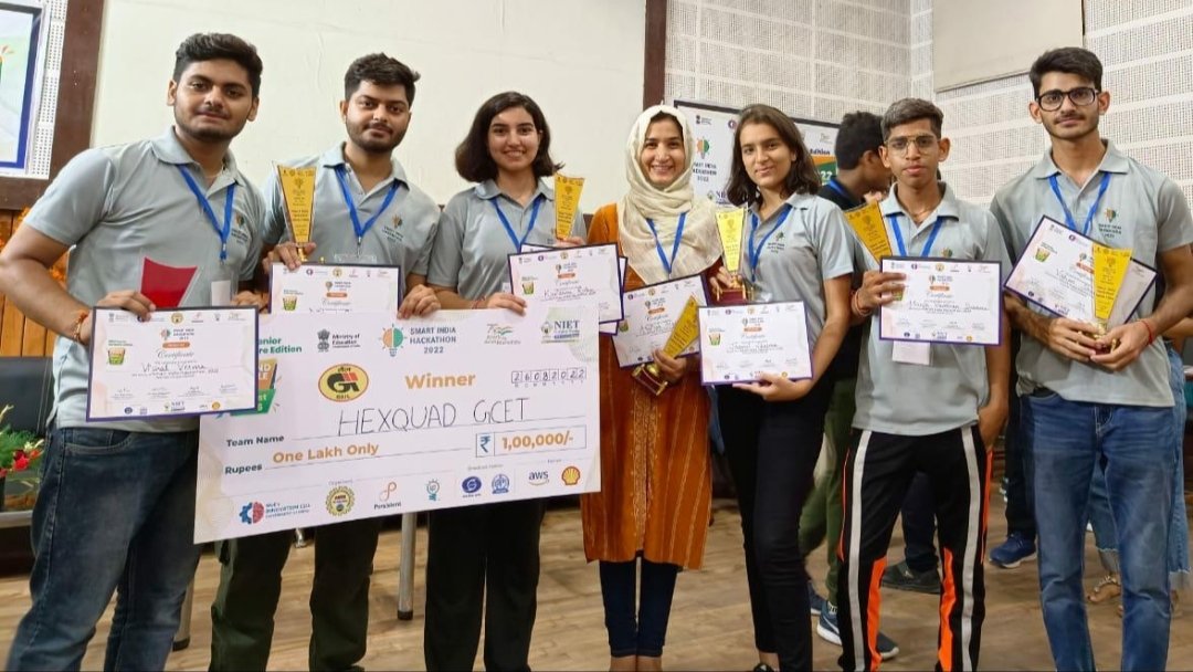 nssgcetjammu's tweet photo. 6 students from #GCETJAMMU participated in the #SmartIndiaHackathon2022 and won 1st prize in the Competition. Congratulations to the team and their mentors for this wonderful achievement @narendramodi @OfficeOfLGJandK @mhrd_innovation @EduMinOfIndia #InnovationSeAtmanirbharBharat https://t.co/6D6HtG2C8Q