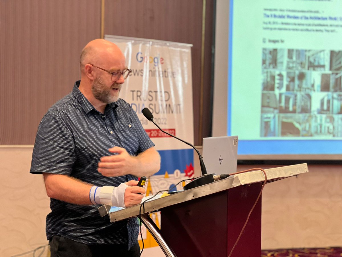 data_LEADS's tweet photo. We are delighted to host @buileshuibhne,
Media trainer and Verification specialist who is highlighting facets of digital media and fact-checking here with us in New Delhi, India.
#VerificationSuperheroes #Factchecking #GNIINDIA22
#mediaeducator #Journalist https://t.co/lOp03avlHk