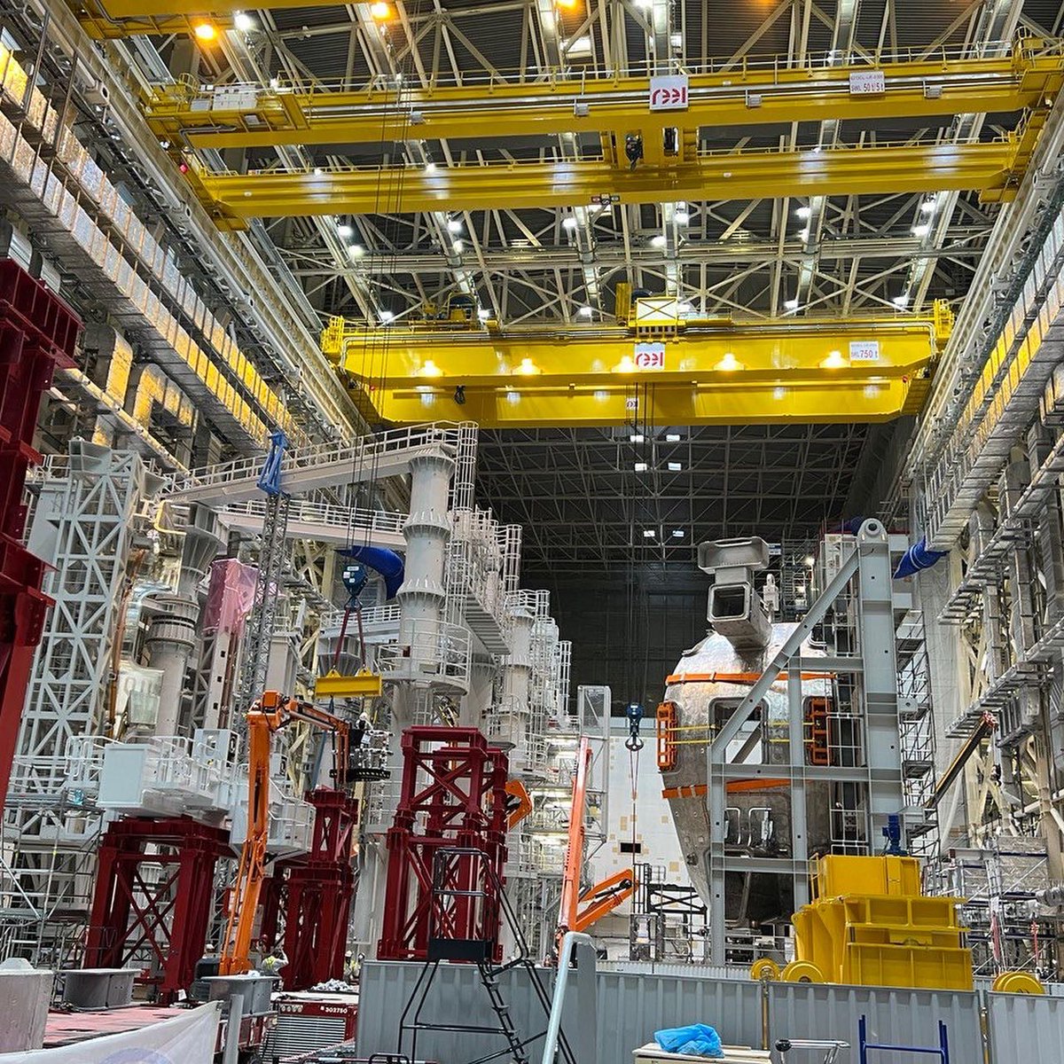 RafikSmati's tweet photo. Ceux qui se disent écologistes et qui veulent sortir du nucléaire sont des imposteurs.

Le nucléaire produit en effet une énergie 0 carbone, puissante et continue.

Le nucléaire est incontournable pour assurer la transition vers les énergies de demain (fusion, EnR du futur…). https://t.co/9GzGrIcqa6