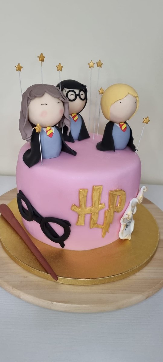LaCucinadiGioia's tweet photo. Buongiorno
#alessiacakedesigner #cake #alessiacake #cake #laboratorio #pasticcera #pastrychef #pasticceria #bakery
Harry Potter Cake 3.0 https://t.co/JldT8XrEpM https://t.co/b2SqCXeaSi