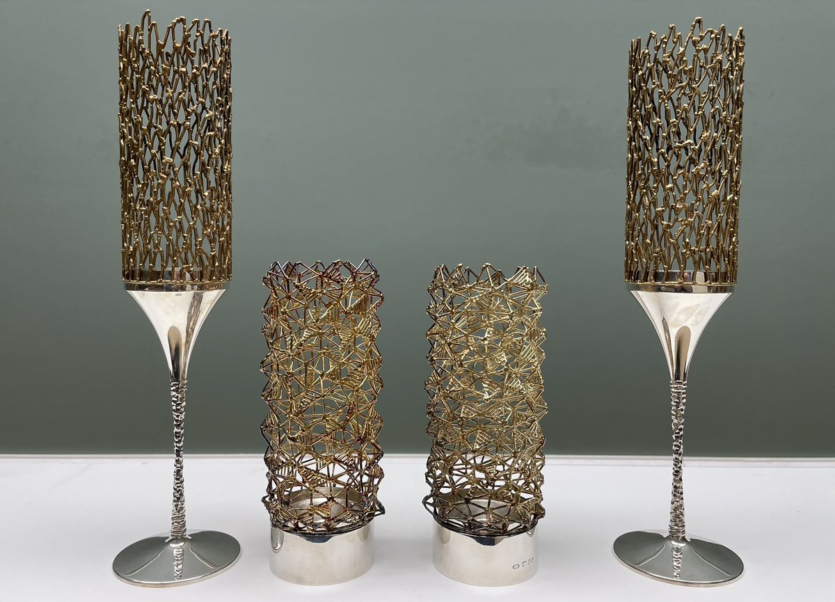 RogersJonesCo1's tweet photo. DELIVERED FOR AUCTION THIS WEEK
Two pairs of parcel-gilt silver candlesticks by Stuart Devlin 🇦🇺
ESTIMATE: £1500-2000 x 2
AUCTION: Selections & Collections
DATE: November 19
#StuartDevlin #Silver #Auctions #Auction https://t.co/OiRkwOtqoK
