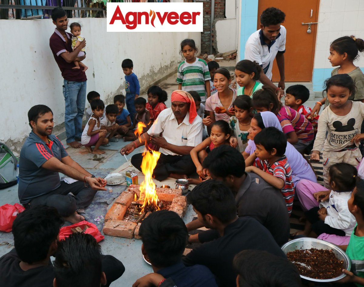 agniveer's tweet photo. Agniveer's #HinduEktaYajna &amp; #JaneuForAll to unite all as one pariwar irrespective of Jati. It's high time we leave differences aside &amp; unite for a bigger purpose. Let not Adharmics take unfair advantage of diversities. Support our Yajna &amp; help Hindus unite 🙏🏻 https://t.co/A0xC1LOPDG