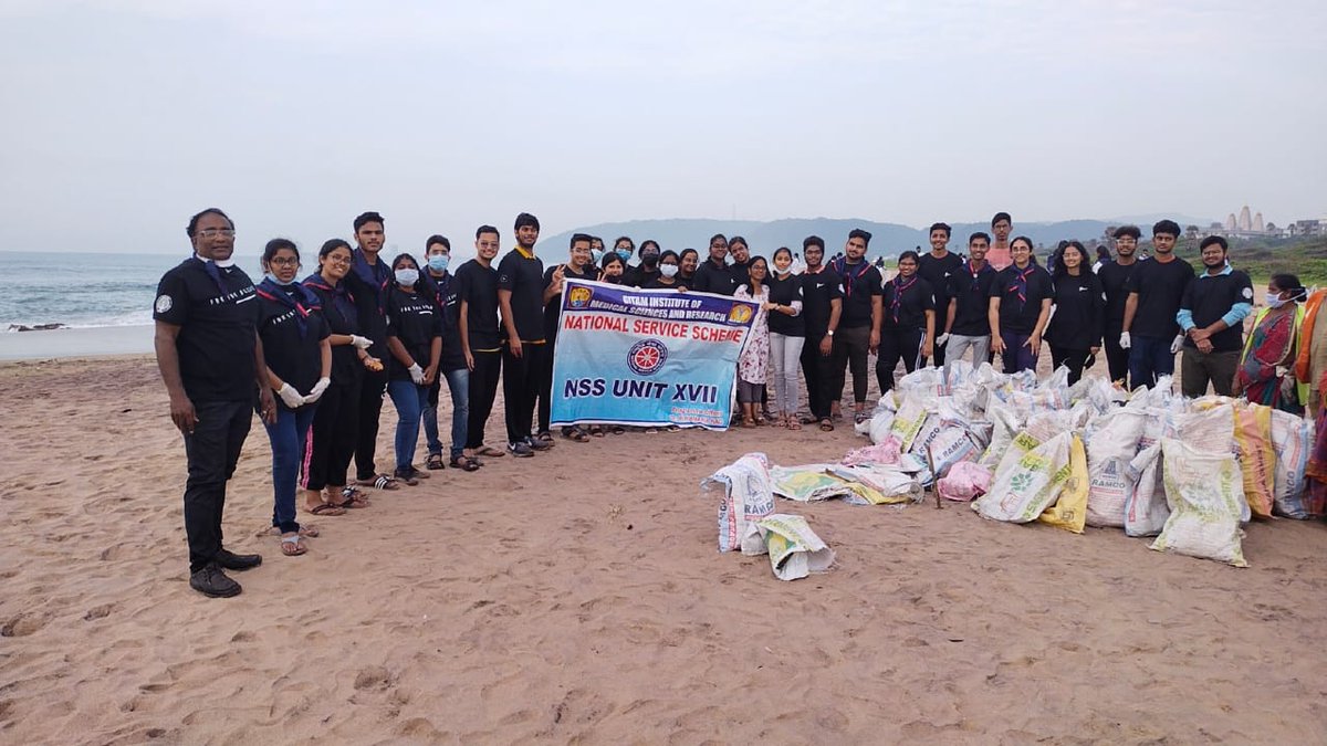 APSTATENSSCELL's tweet photo. NSS Volunteers of GITAM University, Visakhapatnam have participated in Beach Cleaning Program on 26-08-2022 at Rushikonda, the NSS Volunteers cleaned the Beach and collected 100+ Plastic and Waste Items.

#NSS GITAM
#ANDHRA PRADESH STATE NSS CELL
#_NSS INDIA https://t.co/QCFcCMySVo