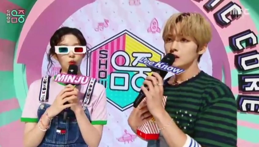 preppystay's tweet photo. #Mc_LeeKnow #LeeKnow #showshowshow https://t.co/TnkPsQxoGH