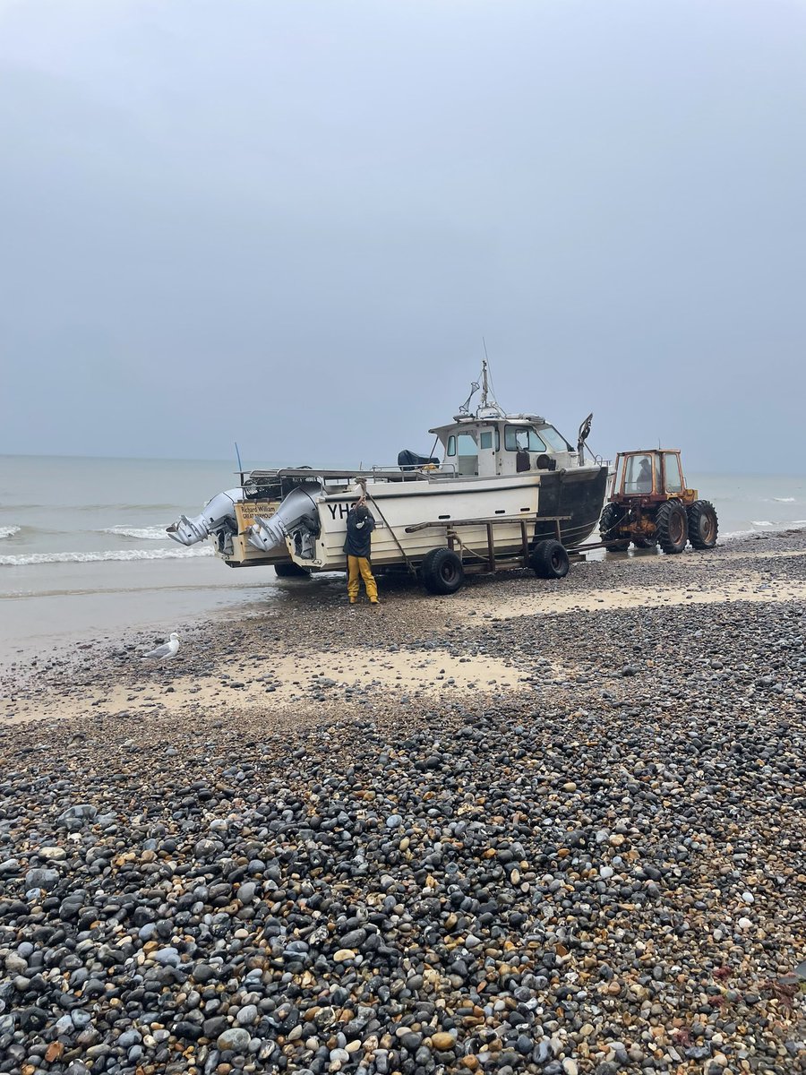 Family time in <a href="/VisitCromer/">Visit Cromer</a> 
Thank you <a href="/JLeeCrabstall/">J Lee Crabs</a> <a href="/johnleeyh449/">John Lee</a> for the most delish #crab #lobster possible 🦀🙌🦀 and for Cromer in always showing it’s ❤️ to all visitors <a href="/VisitCromer/">Visit Cromer</a> <a href="/CromerRNLI/">Cromer RNLI</a> <a href="/thecromerpier/">Cromer Pier</a> <a href="/ThisIsCromer/">This Is Cromer</a> <a href="/cromerchurch/">Cromer Church</a> <a href="/CMRBeachcomber/">Cromer Beachcomber</a>