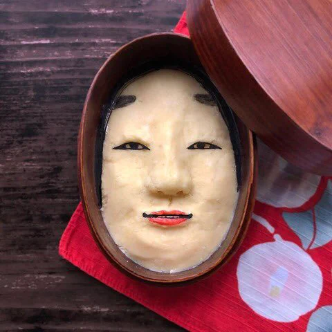 こんなお弁当怖すぎる！！開けた瞬間絶対泣いてしまう…！！！