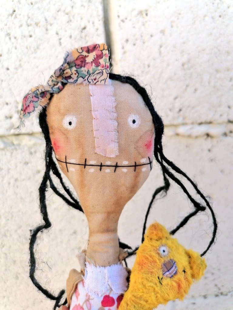 Good morning #earlybiz

This cutie and her Teddy are available on Big Cartel.
They are handmade inspired by folk art and are just too cute 🐻🥰

Littlebirdofparadise.bigcartel.com/product/my-goo…

#MHHSBD #UKGiftAM