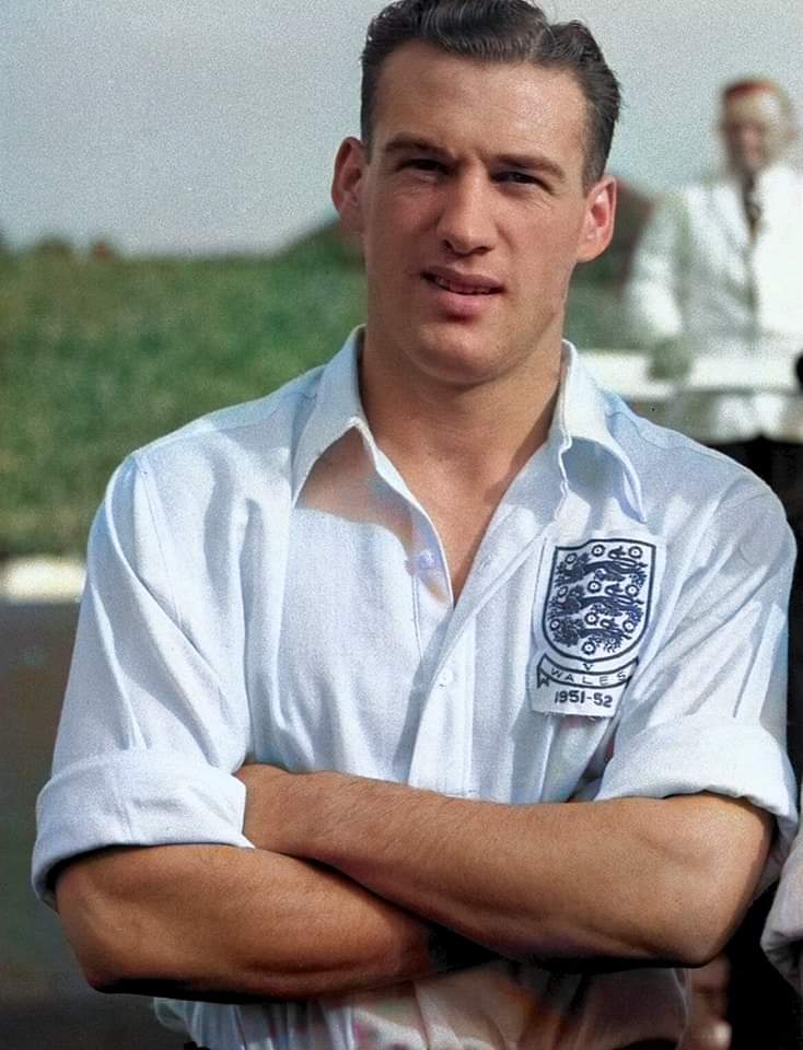 Happy 97th Birthday to Sir Nathaniel Lofthouse.

503 games for Bolton 
285 goals
33 England caps, 30 goals

Born and Bred Boltonion
#bolton #bwfc #lionofvienna #legend #Wanderers