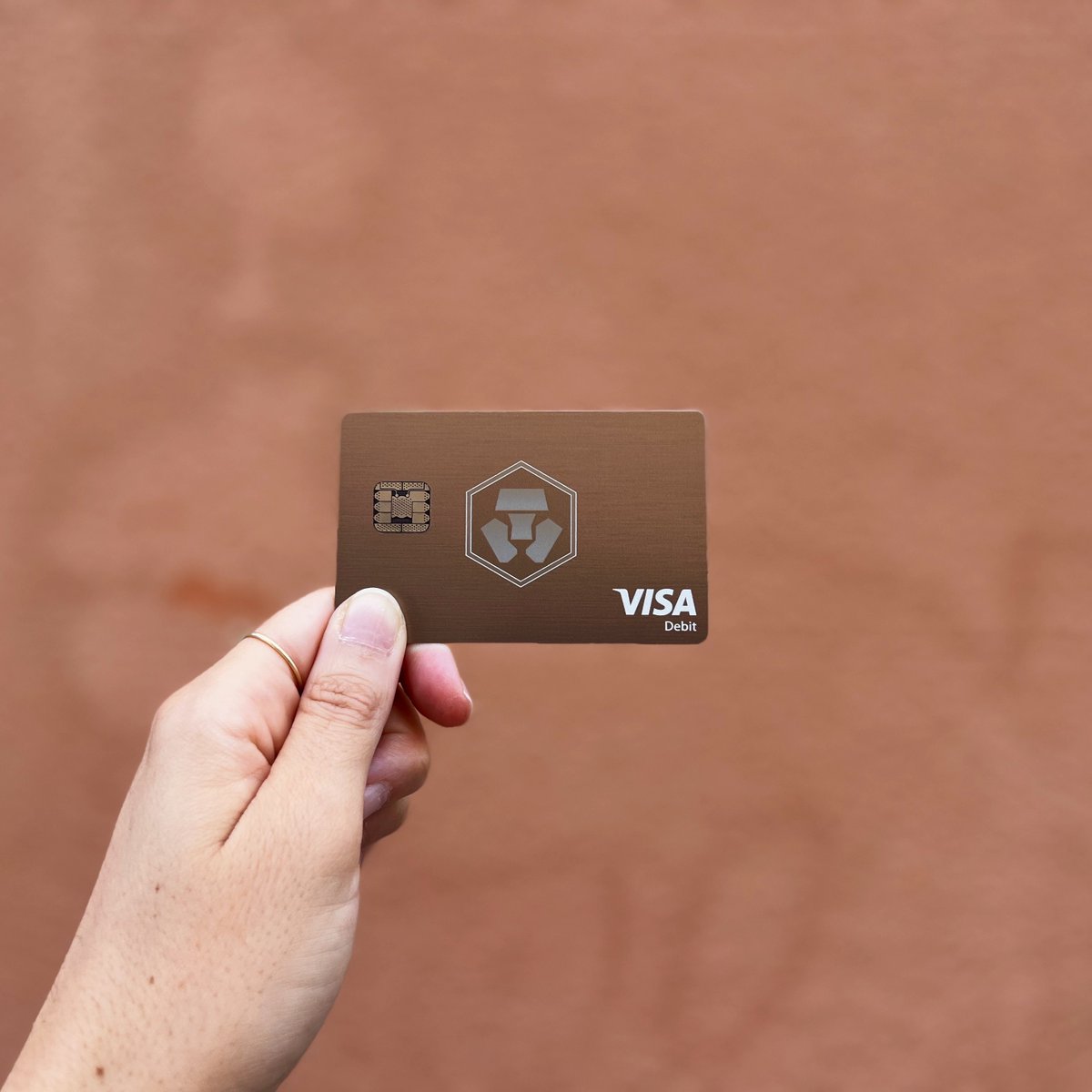 #CROFam, flex your Crypto.com Visa Card👇