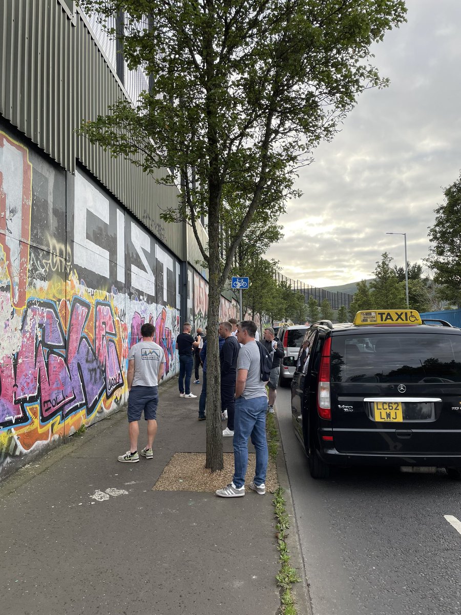 Great day learning about our history.  Thanks so much to the brilliant Isaac, Tomas and their fellow drivers from <a href="/cab_belfast/">cab tours belfast</a> black taxi tours  #PowerOfUs