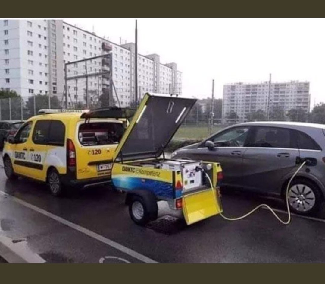 duckmantoo's tweet image. Hope @Bowenchris doesn&apos;t run out of charge!!!#baseloadpower #EV