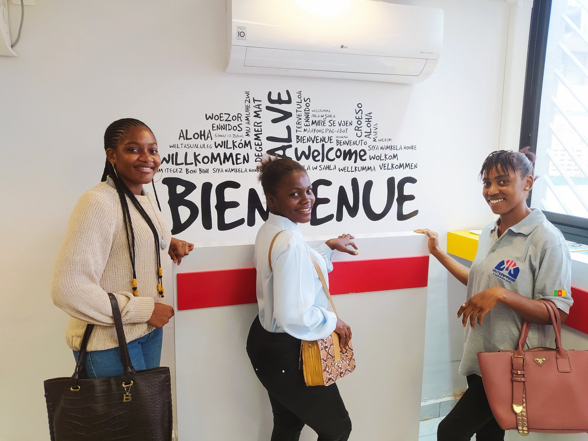 kkenterprisecmr's tweet photo. Séance de formation à @SGCameroun maison de la PME, une riche expérience qu'ont bénéficié les stagiaires de IUC de la K & K ENTERPRISE AND SERVICES SARL
#happiness
#Hadja
#Sparkling
#Cameroun
#MIC https://t.co/thfuWZFIxT