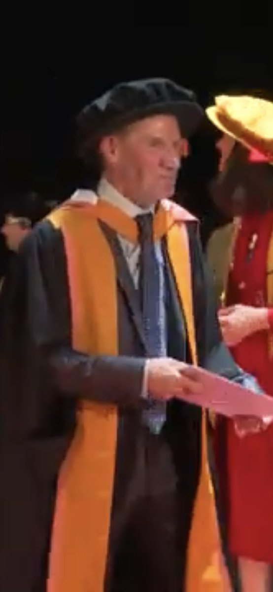 Congratulations to Dr Ana Weinberg and Dr Peter Lewis who graduated on the 26th of August!