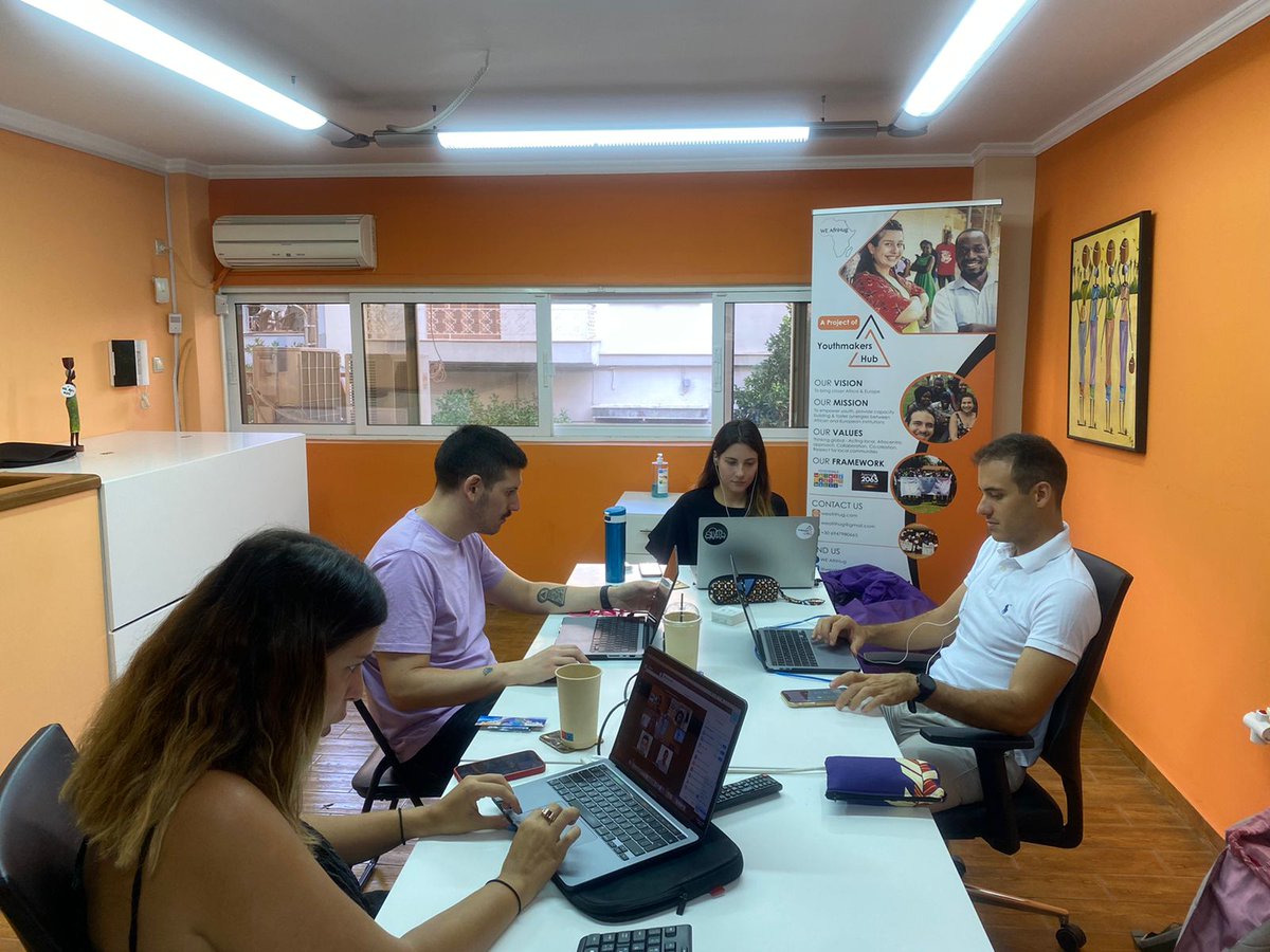 youthmakershub's tweet photo. 🎯 Ετοιμαζόμαστε για το Hackathon #Call2Act από το γραφείο μας με το dream team του @youthmakershub 🚀
#YOUthMakeItHappen #ProjectManagersAcademy #ESCatYMH #EuropeanSolidarityCorps https://t.co/88Smb1d3CK