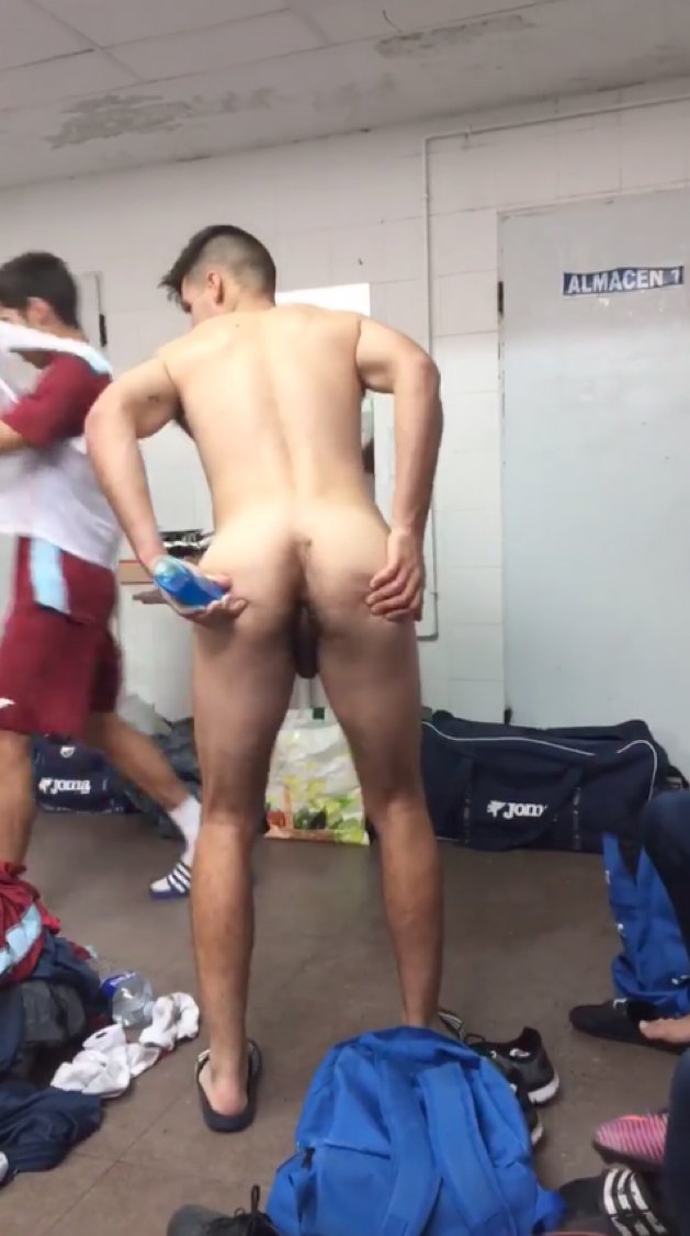 EnjoyCockaCola's tweet photo. When they say sport isn’t fun. Little do they know. There’s a hole lot more to it. 😉 😈 https://t.co/lUxFSddF73