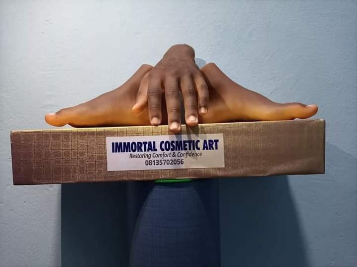 He is a skilled craftsman from Nigeria 🇳🇬 who is paving the way in prosthetics for darker skin tones. He's very talented.