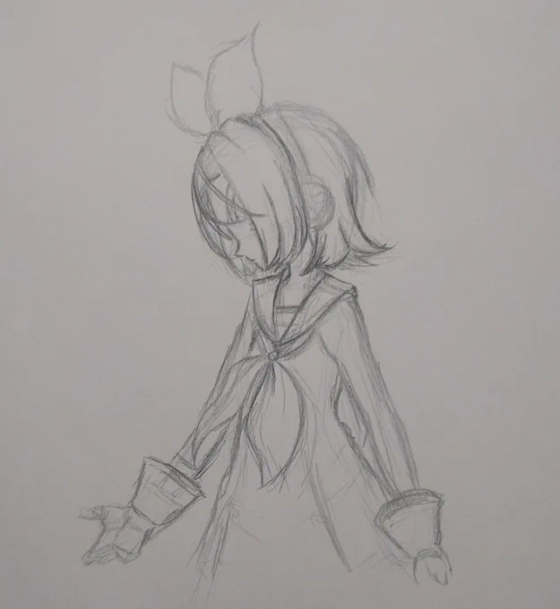 続き「ラフ」が、ある程度描けたのでラフの線を綺麗に描いていきますこの作業を「下描き」という#イラスト#イラスト好きさんと繋がりたい#絵描きさんと繋がりたい 