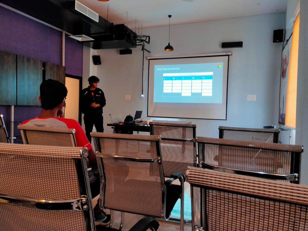 aditya__exe's tweet photo. #AzureDevDayJaipur #DevDayJaipur #Azure
Great sessions by @VilsiJ @sakshamtaneja00 and Abhinav Sharma on @Azure ! Loved to be a part of this meet-up!โค๏ธ
@Reskilll https://t.co/OV2rgE8Wrx