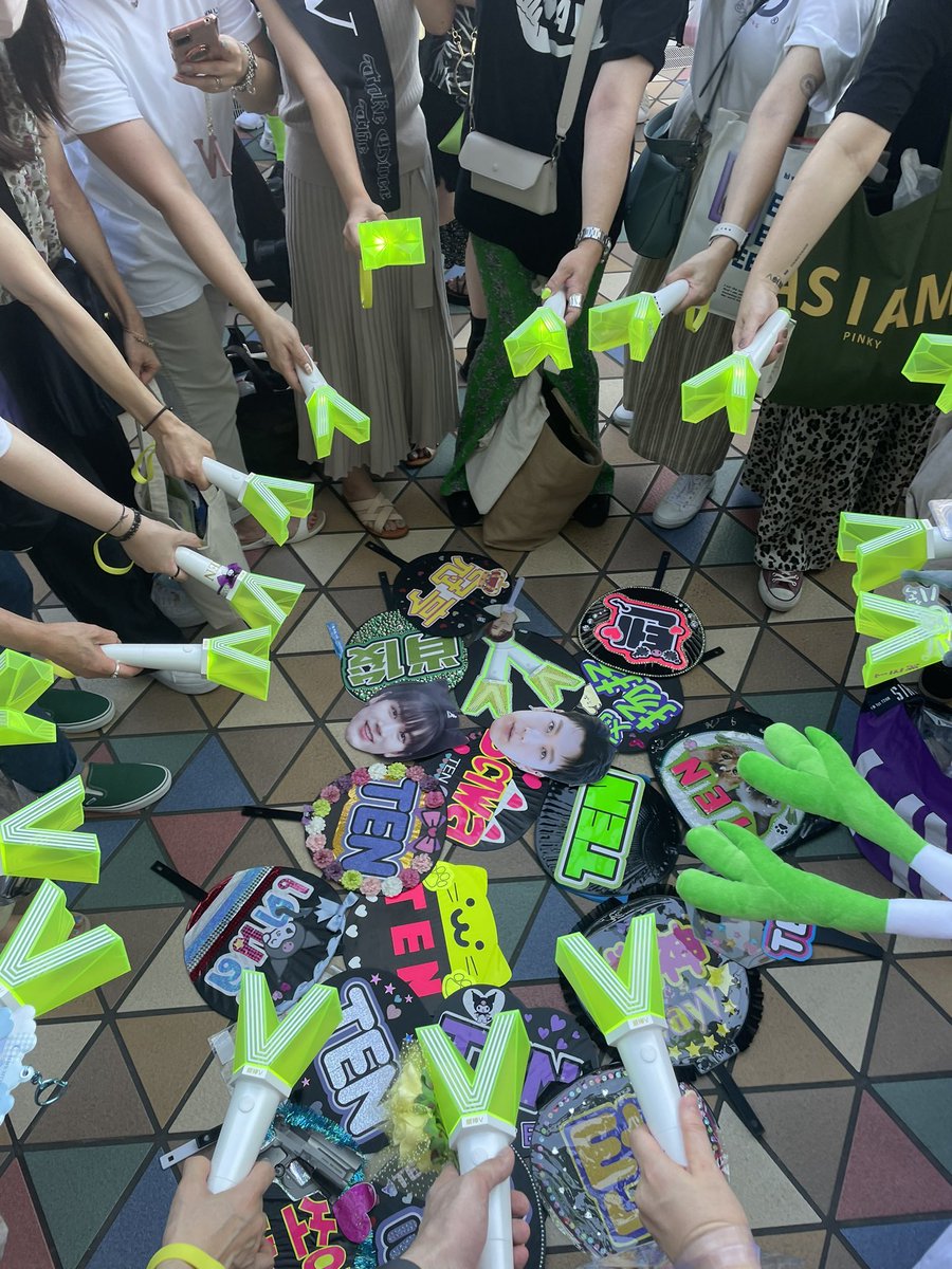 𝙎𝙪𝙘𝙝𝙣𝙚𝙨𝙨.555 tweet media