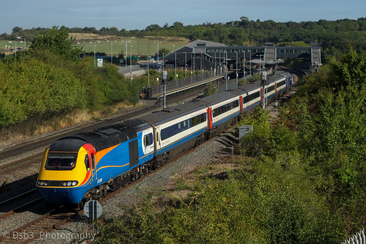 DSB3PHOTOGRAPHY's tweet photo. a sight that is sorely missed!
43048 leads 43159 on 5Z43 Butterly MRC - Old Dalby through East Midlands Parkway
The MK3s will be used to help the testing of the ERTMS on the NMT Powercars!
#class43 #IC125 #HST https://t.co/2wxNWsbALm