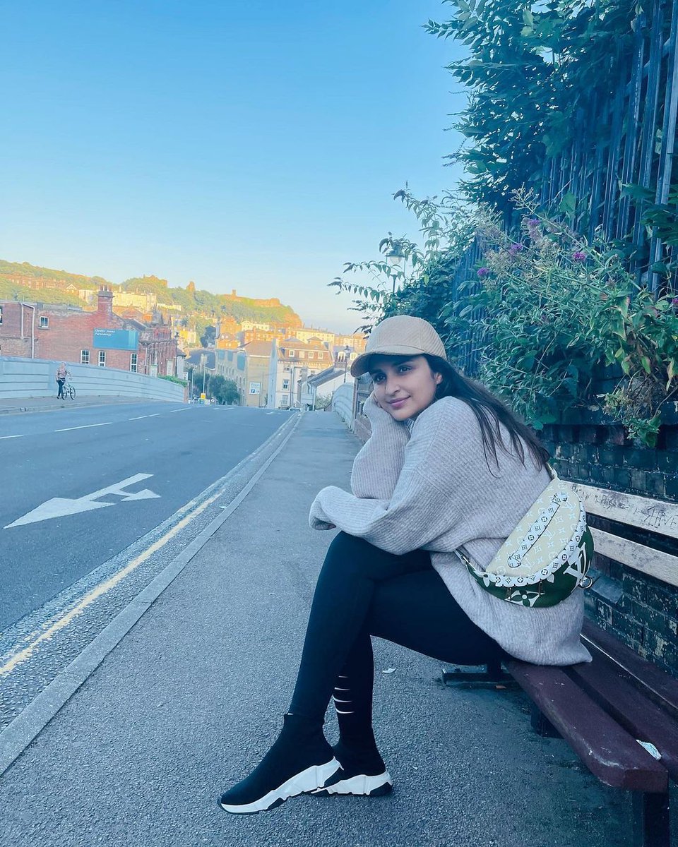 ParineetiChopra's tweet photo. I travel to places no one goes, 
so I can walk free 
and 
no one knows. 

(But request strangers to take my photos 🤣) https://t.co/ulEgmQ1BFF