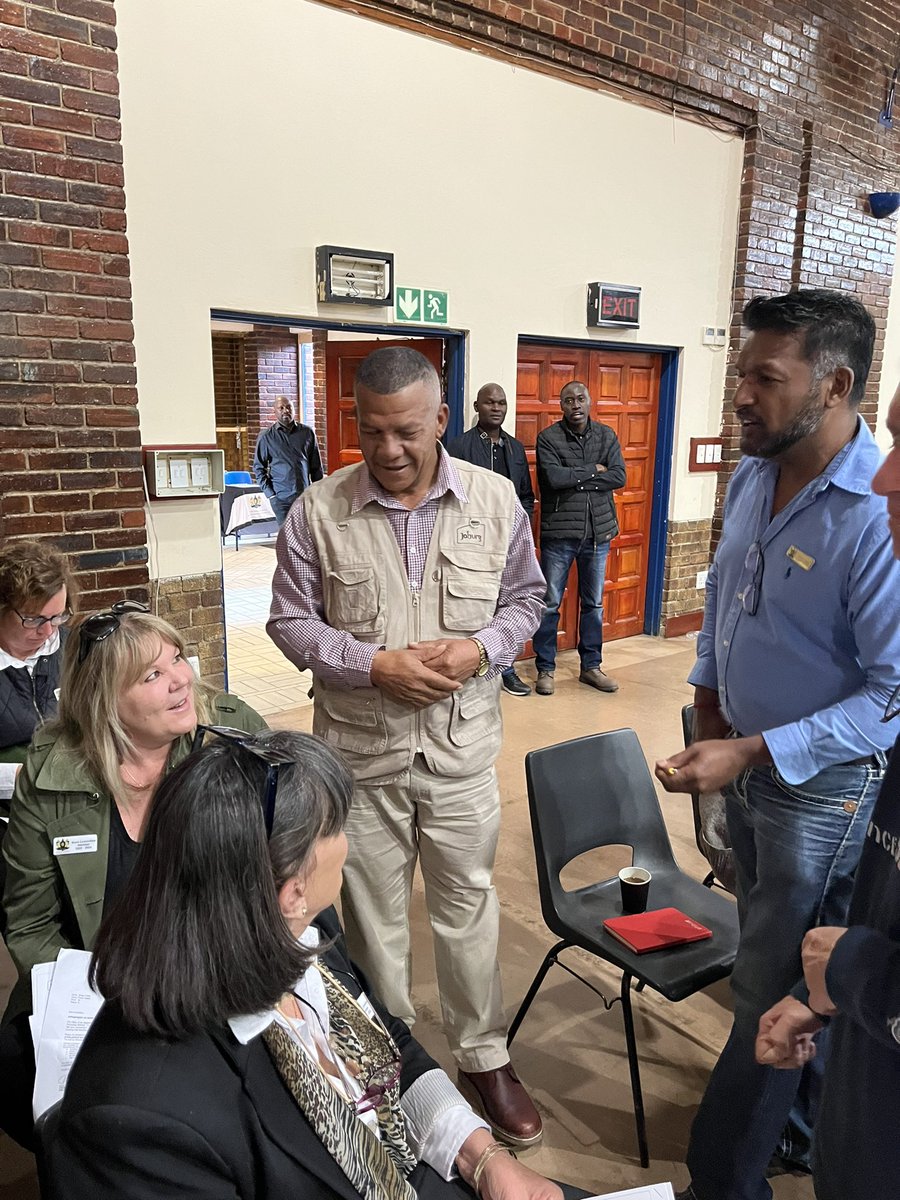 COJLegislature_'s tweet photo. As he always does, @CoJSpeaker starts his morning chatting to Ward Committee members to get to know where they are from and their most pressing issues #LegislatureatWork #CoJSpeaker #CoJLegislature #KnowYourExecutive https://t.co/VtgYUQP1fm