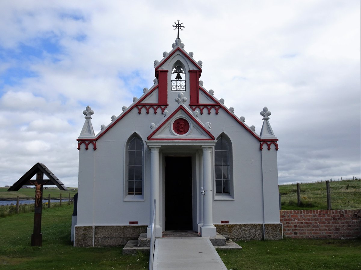pac1610's tweet photo. Situated on the peaceful island of #LambHolm, moving visit to the very beautiful #ItalianChapelOrkney with its incredible and poignant story.💙⛪️🤍@ThePhotoHour @StormHour @StormHourMark @VisitScotland @lebalzin @YourAwesomePix #ePHOTOzine #VisitOrkney #Orkney #ChurchesofScotland https://t.co/920xu9RcJq